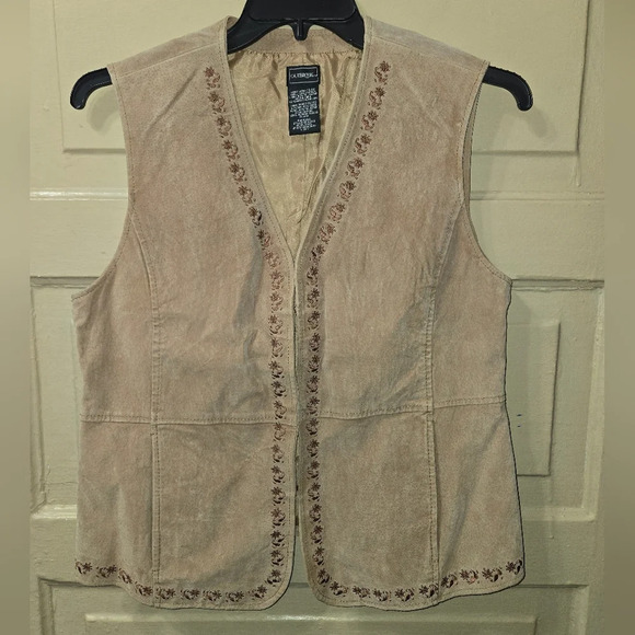OUTBROOK Ladies Large (12/14) 100% Leather Embroidered Trim Sleeveless Vest GUC - Picture 1 of 7